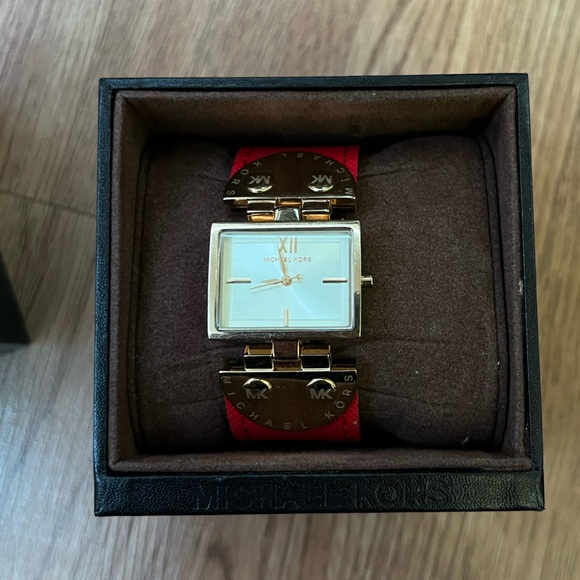 MK Watch